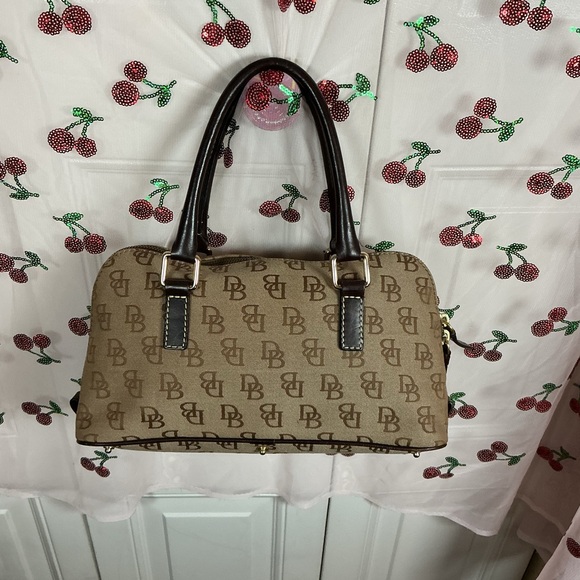 Dooney & Bourke Tan and Brown bag - Picture 5 of 8